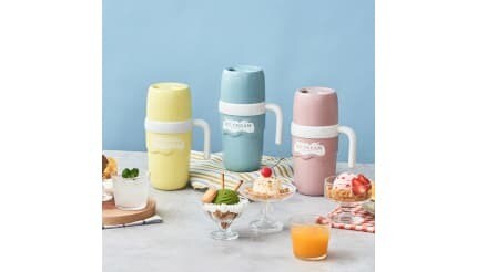 「ボタンを押すだけ」のアイスクリームメーカー 水分補給に役立つアイススラリーも作れる