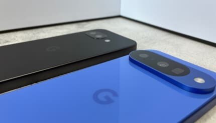 Pixel 9aとPixel 10、選ぶならどっち？ 5万円の差を普段使いで比べてみた