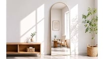 置くだけで部屋が映える、省スペース＆3WAYで使えるアーチ形全身鏡