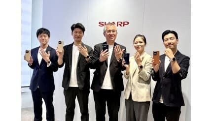 癒やしの「アカリウム」搭載 ハイエンドスマホ「AQUOS R11」