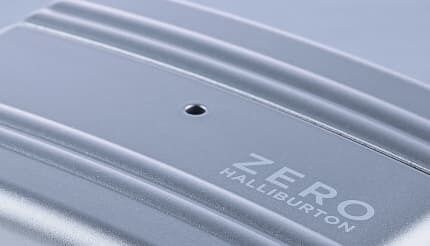 タフさもアタッシュケース譲り ACE「ZERO HALLIBURTON」のAirPodsケース