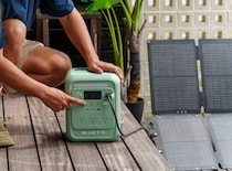 BLUETTI「AORA 100 mini」レビュー　1kWh級なのに10.7kg、防災も節電もこなす新定番ポータブル電源