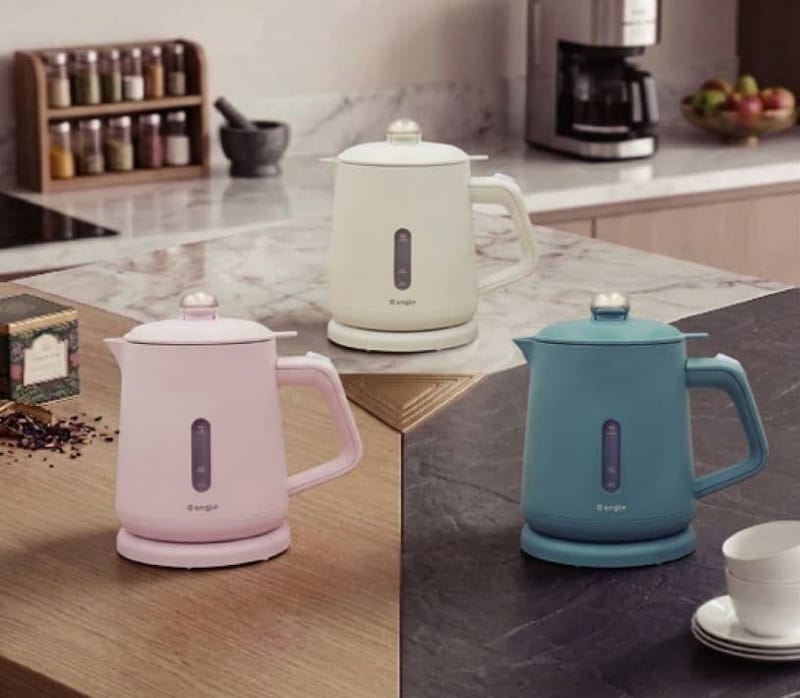 転倒しても湯こぼれを抑える「安全設計」の電気ケトル、エディオンのPB商品「カラーデザインシリーズ」に登場