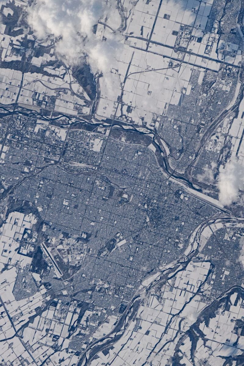 ISS（国際宇宙ステーション）から超望遠レンズで撮影された帯広市付近