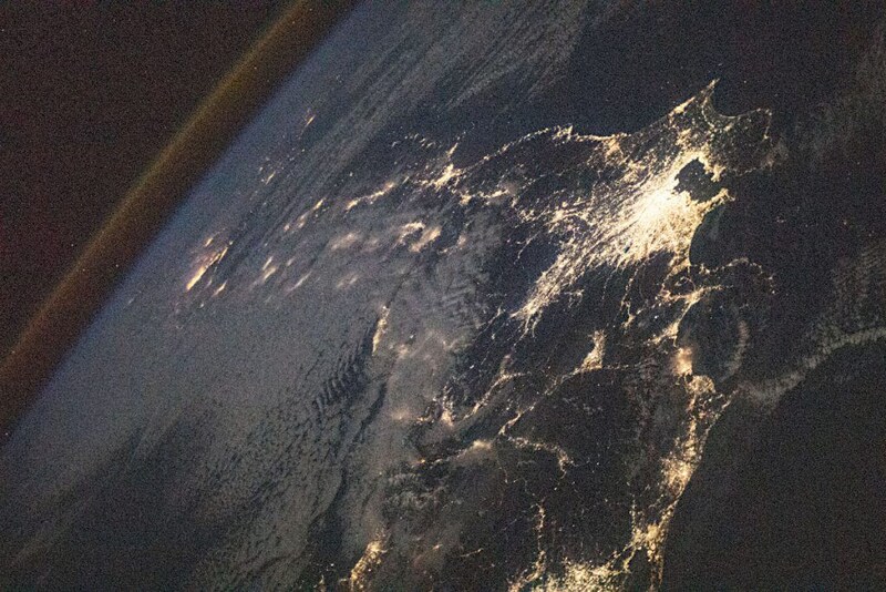 ISS(国際宇宙ステーション)からみた日本の夜景