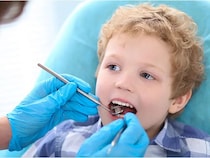 子どもがむし歯になる原因とは？保護者ができる予防策を歯科衛生士の視点から解説します