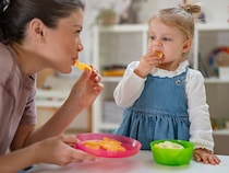 子どもが食事を噛まない原因と対処法をクリニック院長小倉先生にお伺いしました