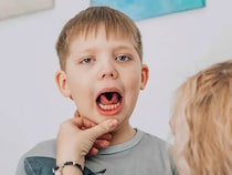 舌下免疫療法でアレルギー体質を改善？クリニック院長の頴川博芸先生にお伺いしました