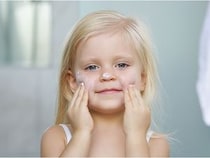子どもが体中掻きむしっていたら。対策とセルフケアについてクリニック院長安達先生にお伺いしました