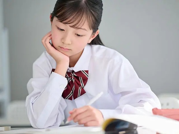 子どもの脱毛は何歳からできる？思春期のムダ毛ケアについてクリニック院長の寺井先生に伺いました
