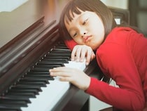 放っておくのは良くない？手や指が痛むときの対処法をクリニック院長前田先生に伺いました
