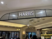 いつ見ても若者が行列してるカフェ「HARBS」に行ってみたら…あまりにもケーキ界のコメダだった