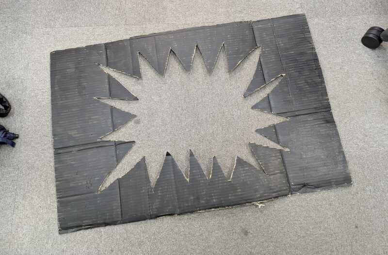 「集中線」が好きすぎるので、“実物の集中線” を作って撮影したら結構楽しめる