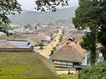 【箸を使わない】江戸時代の宿場町・大内宿の名物「ネギそば」が超ウマい…けど死ぬほど食べづらい！