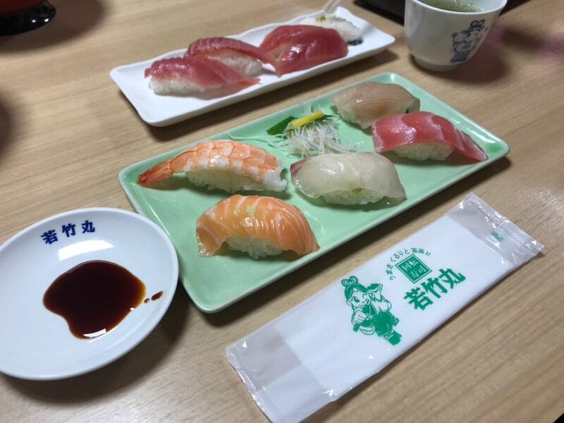 長崎のローカル回転寿司「若竹丸」はご当地メニューもあって安くて美味い！ しかし他県民に勧めていいか迷う理由が…
