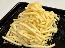 【ポテトを愛でる宴】自宅でサラダ味やローストビーフ味の「ふりふりポテト」を簡単に楽しめるライフハック