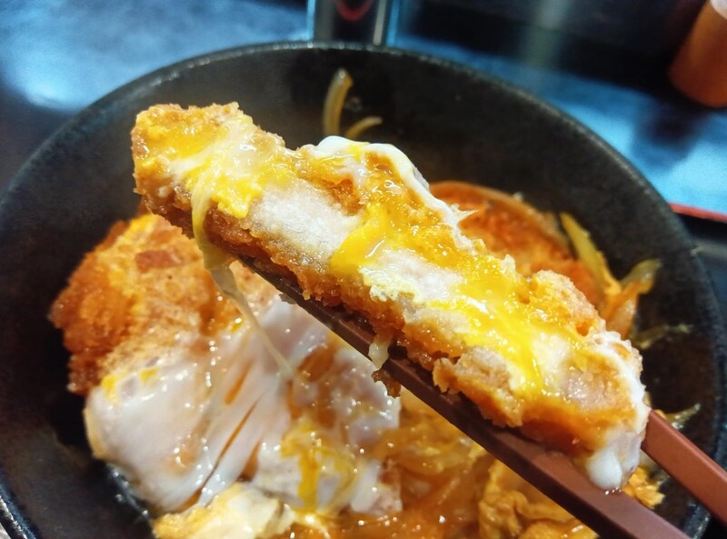 日高屋のロースかつ丼が激ウマ! 店舗限定で提供されている店に入ったらマジで全員注文してた!!