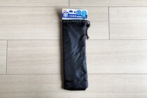 【100均検証】濡れた折り畳み傘をダイソーの「傘の収納袋」に入れてみた結果…