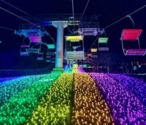 【震えた】関東三大イルミネーション「さがみ湖イルミリオン」がヤバ過ぎる / 虹のリフトで山頂に行くオッサンを待ち構えていたのは…！