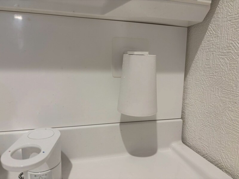 【買ってよかった】100均からtowerに乗り換えたら、洗面台のレベルが一段上がった！ 浮かせるコップ、じわじわ効いてる