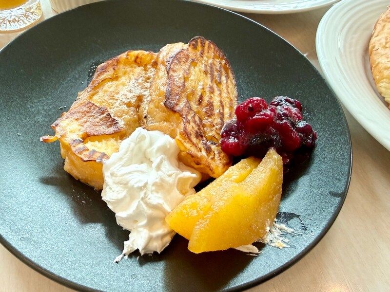 【宿泊なしでもOK】幕張「ホテル・ザ・マンハッタン」のモーニングビュッフェが最高すぎた / シェフ焼きたてのフレンチトーストが激ウマ