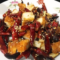 【麻辣好き必見】ケンタッキー＜四川風麻辣味＞に唐辛子＆花椒を足してみろ！ 激ウマ四川料理「辣子鶏（ラーズジー）」が完成するぞ～!!