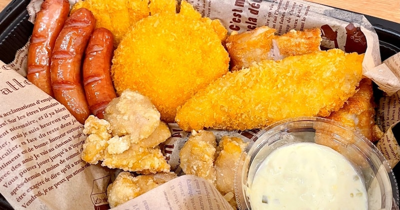 ココイチの期間限定「マル得コンボ」は夢の揚げ物オールスター! と思いきやカレーソースが巨大すぎて笑った