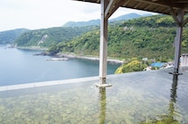 【絶景温泉】東京から電車2時間！ ツーリング好きのサウナーに聞いた「最高だった温泉」に行ってみた!! 伊豆高原『赤沢日帰り温泉館』