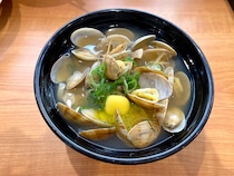 【検証】くら寿司マニア「くら寿司の汁物はガチ」→ くら寿司の『あさりバターうどん』を食べてみた結果…