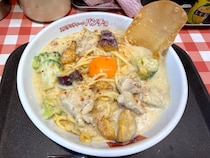 【総重量1kg超え】パンチョの「シュクメルリ風パスタ」が3つの理由でヤバかった / もはやこれは戦いだ