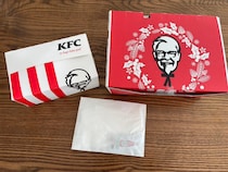 【お得】ひと足早くケンタッキーでクリスマス。オフピーク予約したらバーガーチケットが付いてきた