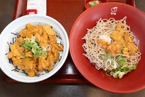 なか卯のウニがガチだ…！ 漁村で売ってる牛乳瓶入りウニみたいなウニが、こんなに!!