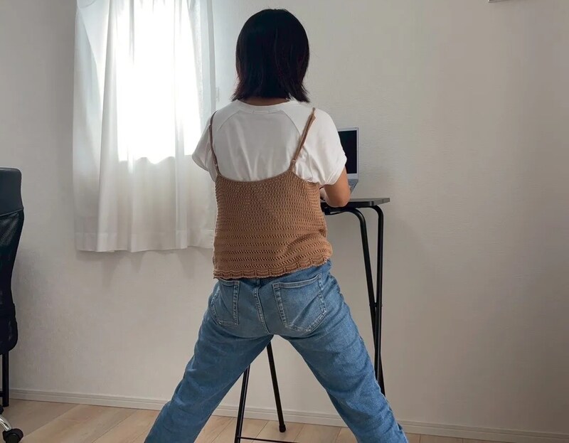 Amazonで山善のスタンディングデスク（3480円）を買ったら意外なところで大活躍した / 仕事用としては70点くらいだが…