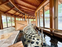 【日本最大級】全長60メートルの足湯「湯っぽの里」がテーマパーク過ぎてビビった /  栃木・塩原温泉