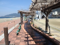 【絶景】全長105メートル！ 日本一長い足湯「ほっとふっと105」に行ってみた