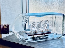 正気の沙汰じゃない……！ 模型製作の最強クラス「ボトルシップ」に初心者が翻弄される一部始終をここに公開