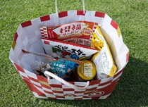 【実質タダ】まだ間に合う！ ローソンストア100の福袋はクーポン付きでお得 / 2026年の初買い物で深夜に突撃してみた