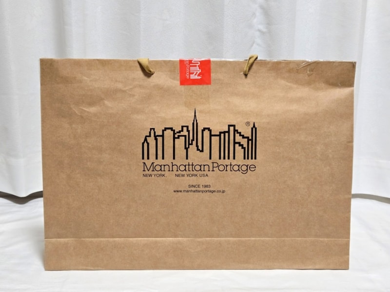 毎年即完売の「マンハッタンポーテージ」の福袋を大公開！ 重い袋が人気の中であえて “軽い袋”を選んでみたところ…