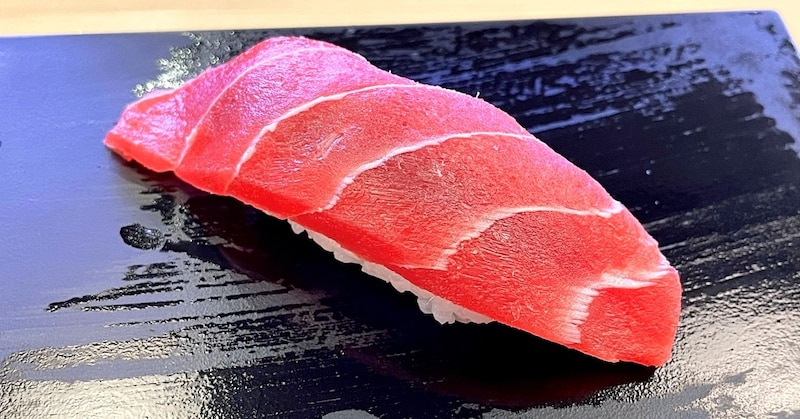 すしざんまいが落札した「5億円本マグロ」を食べてみた / 1人1貫限り、税込437円で提供