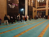 【早起き必須】イスラム教徒が教える「イスラム教の礼拝」はこんな感じだ！