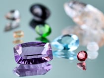 廃棄宝石のサブスクで話題「differencee（ディファレンシー）」の福袋を初開封！ 巨大アメジストにサファイアも入ってたぞ！【福袋2025】