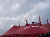 客席もテントも全部自分たちで撤収！ 巨大サーカス団の「場越し」がヤバ過ぎた / 木下サーカスの思い出：第4回