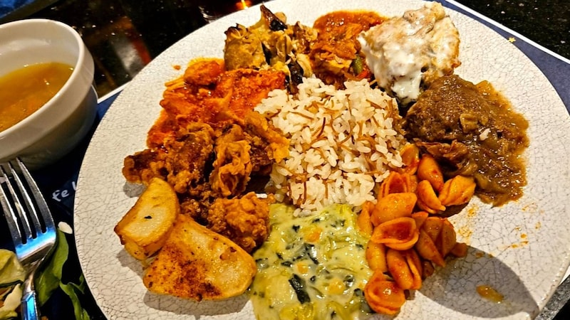 コスパ最強と話題『エジプト料理の食べ放題』へ行ってみた結果…イイ意味で予想を裏切られた / 飯田橋 SPHINX