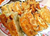 【全員集合】餃子の王将で「餃子食べ放題」にチャレンジ！ 男4人で3000円以上も得したゾーーーッ!!