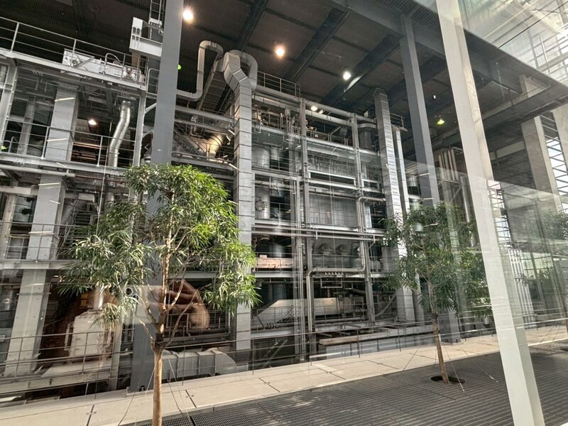 なぜ私は飛行機に乗って「ごみ処理場」へ向かったのか。広島の『エコリアム』が美術館のような美しさで常識を覆された!!