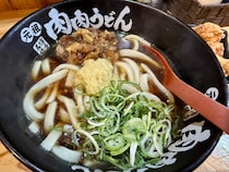 資さんが関東でも食べられる今、福岡で食べたいうどんは「肉肉うどん」かもしれない / 限定・牛すじ煮込みの破壊力
