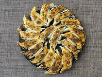 さすが餃子の聖地、層が厚い…！ 宇都宮の餃子専門店「香蘭」が自分史上トップ3にランクインするウマさで感動した