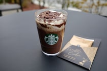 【1杯900円】スタバの新作『カカオ エスプレッソ アフォガート フラペチーノ』を飲んでみたら “ゴディバ越え” しそうな美味しさだった