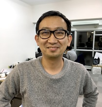 フリマアプリ「メルカリ」の写真検索機能でオッサンを撮影するとどうなるのか？ たしかめてみた!!