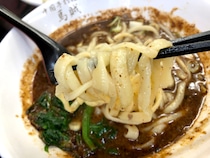 【マツコも絶賛】「馬賊」の手打ち麺が究極にモチモチ！ 普通の麺に飽きたら日暮里か浅草の馬賊へ行け!!